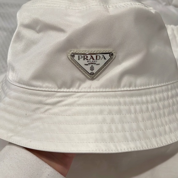 Re-Nylon bucket hat - Picture 3 of 3